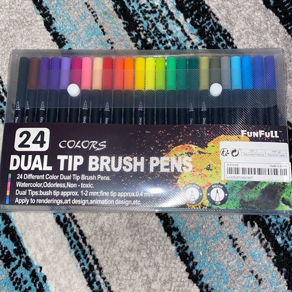 FunFull Dual tip brush pens
